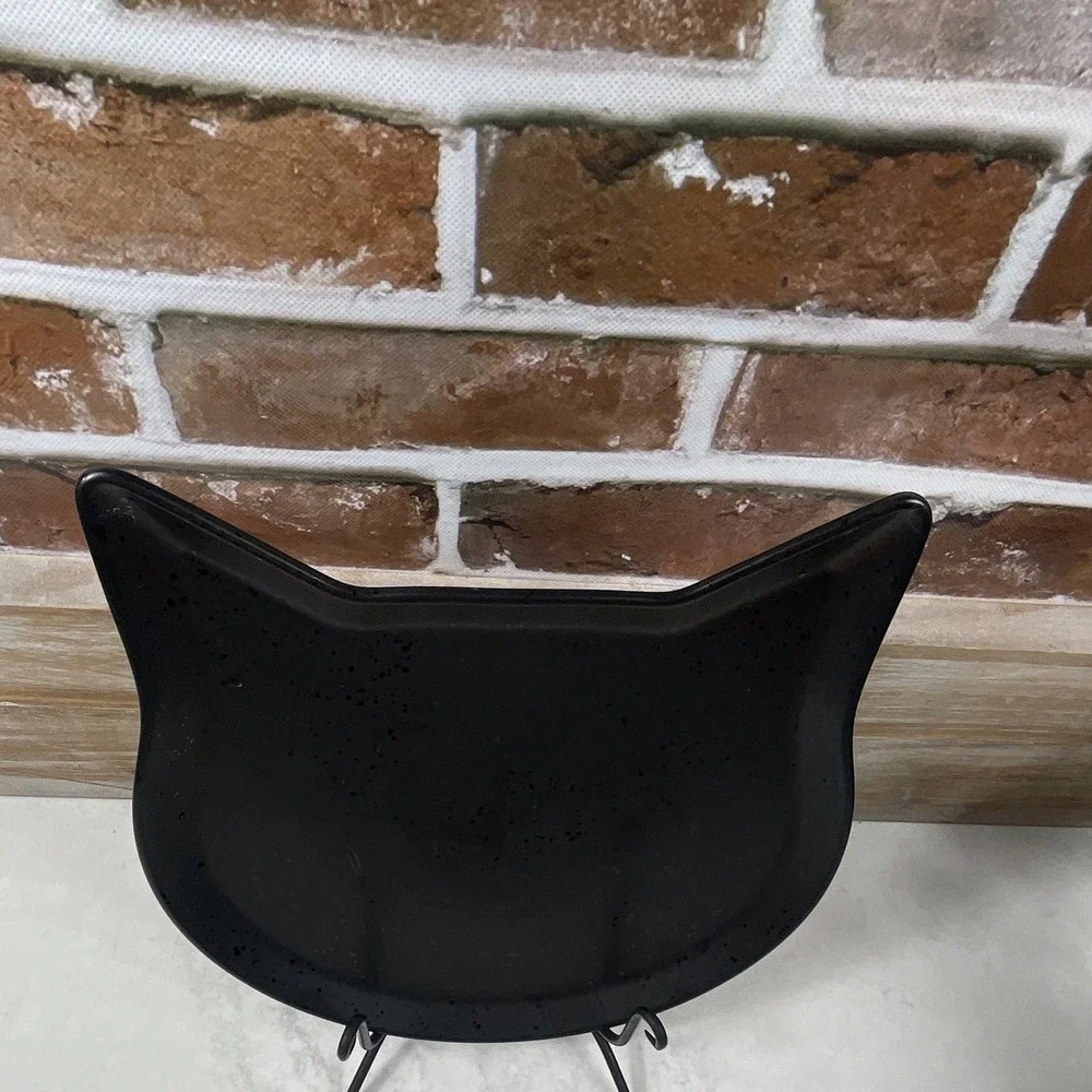 Crofton Black Stoneware Cat Face Plate, 10 x 9.5, Cat Lovers Gift, Halloween